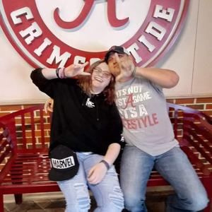 Meet your Posher, Chuck